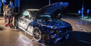 Der Mercedes hatte erhebliche Verformungen aufzuweisen.